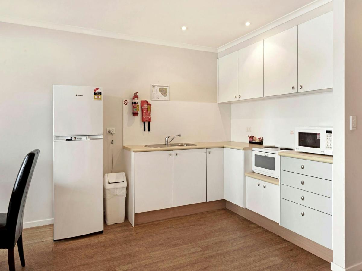 Deluxe One Bedroom Apartment
