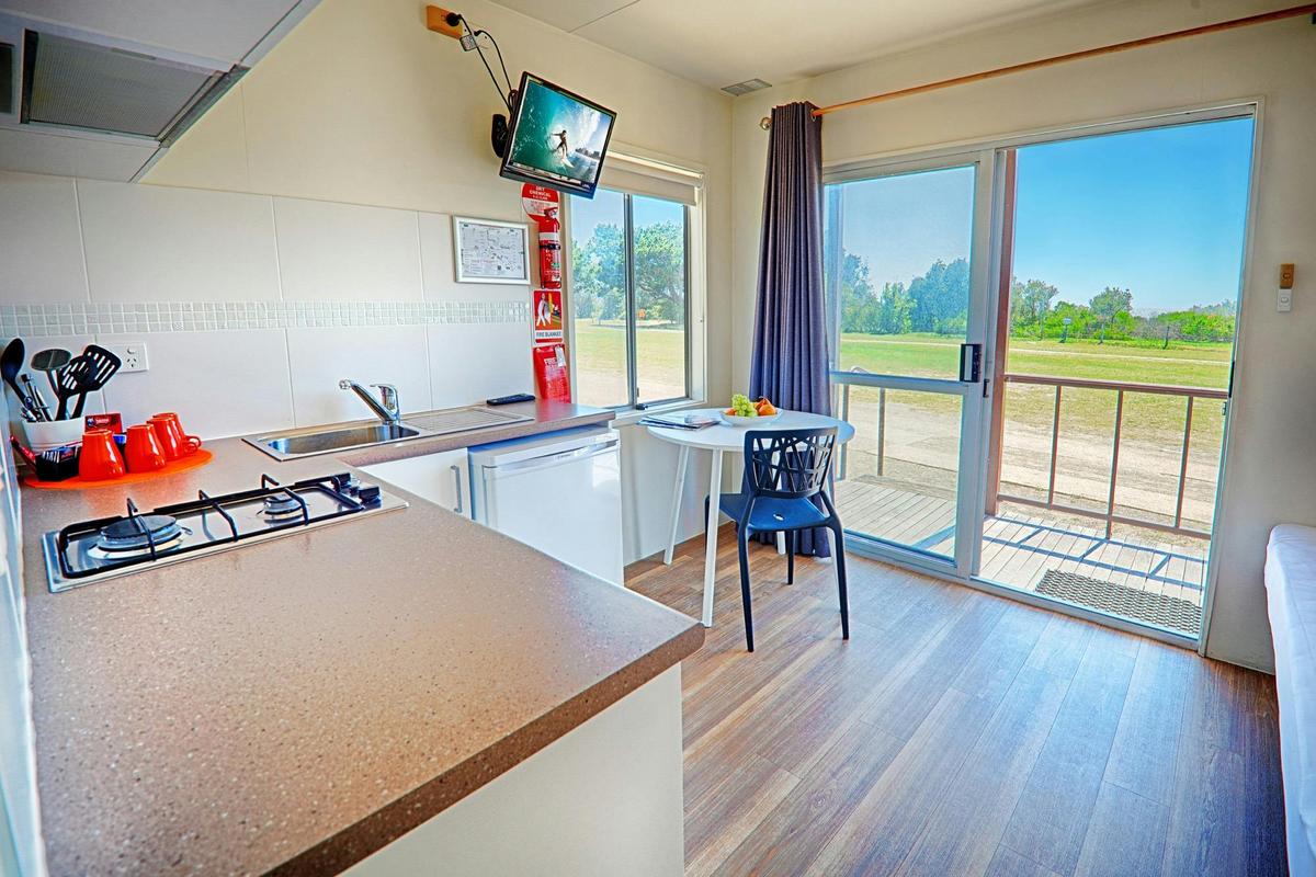 Three Persons Economy Cabin