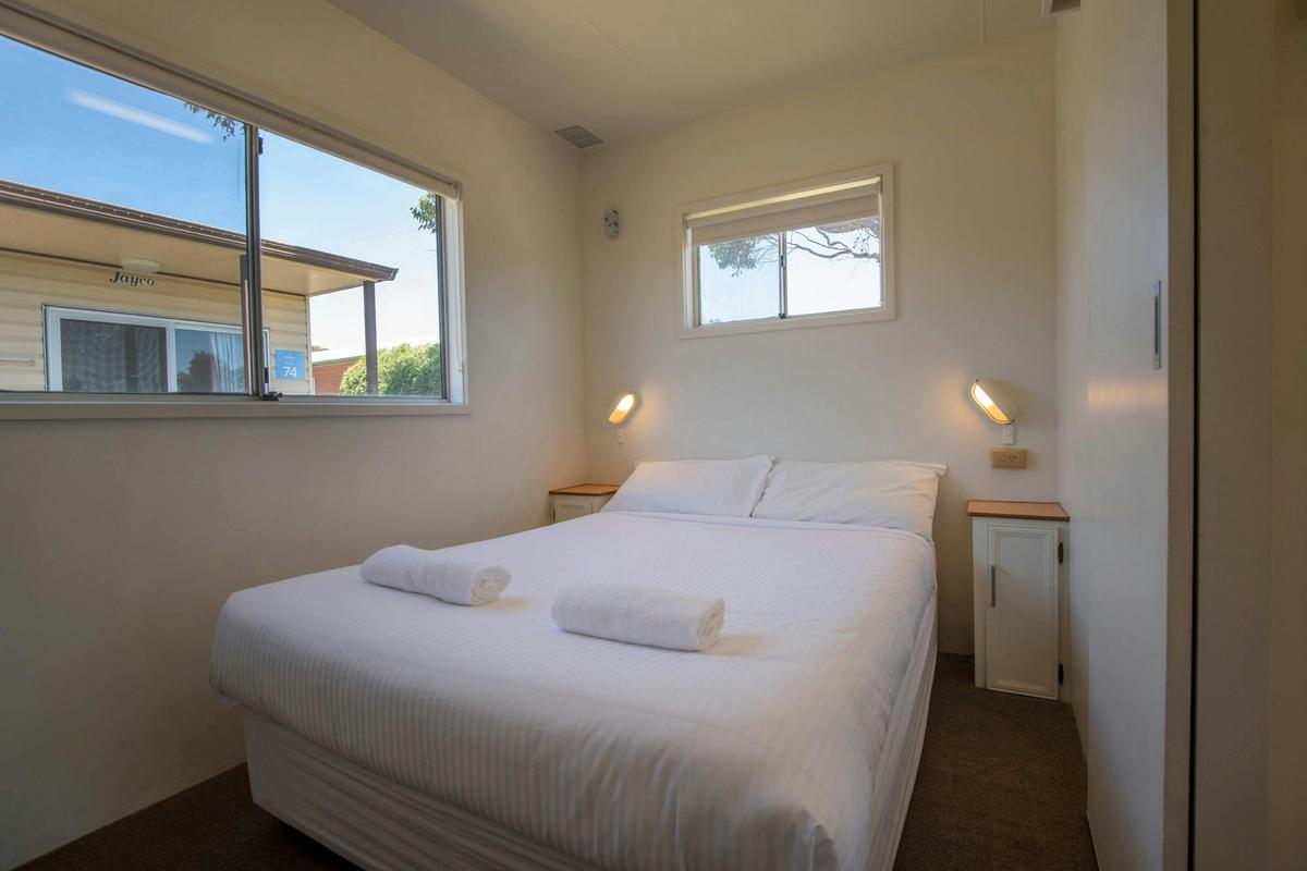 Three Persons Economy Cabin