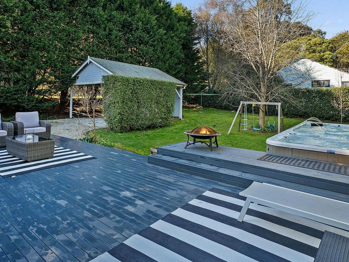 Outdoor spa and lounge seating 