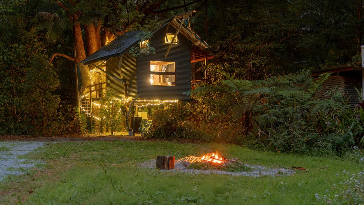 Crystal Creek Rainforest Treehouse