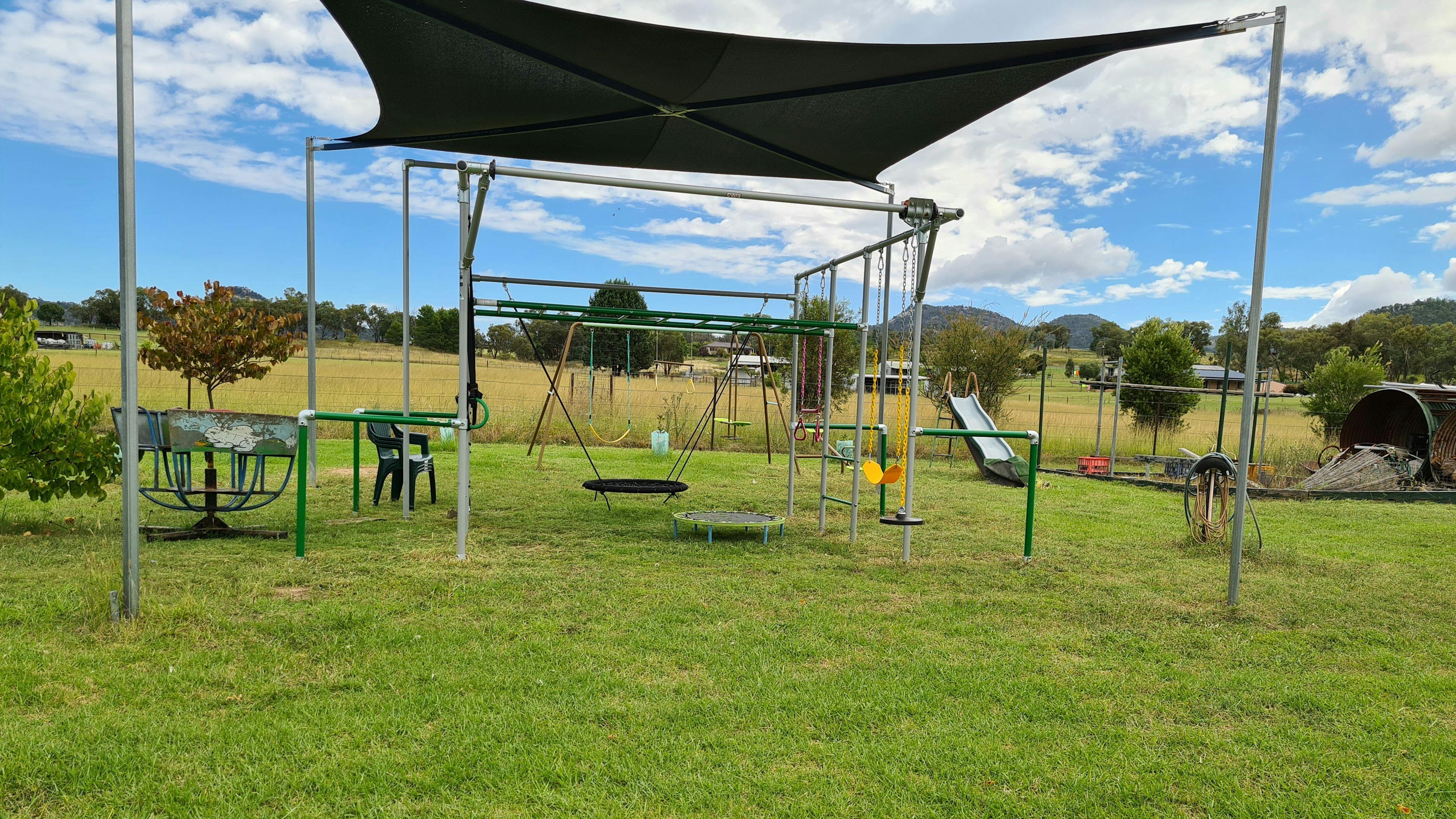 Crystal Peak - 20 mins to Tamworth