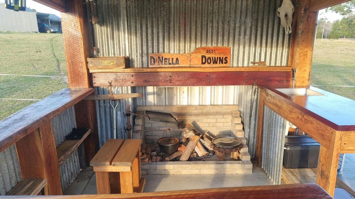 D'Nella Downs