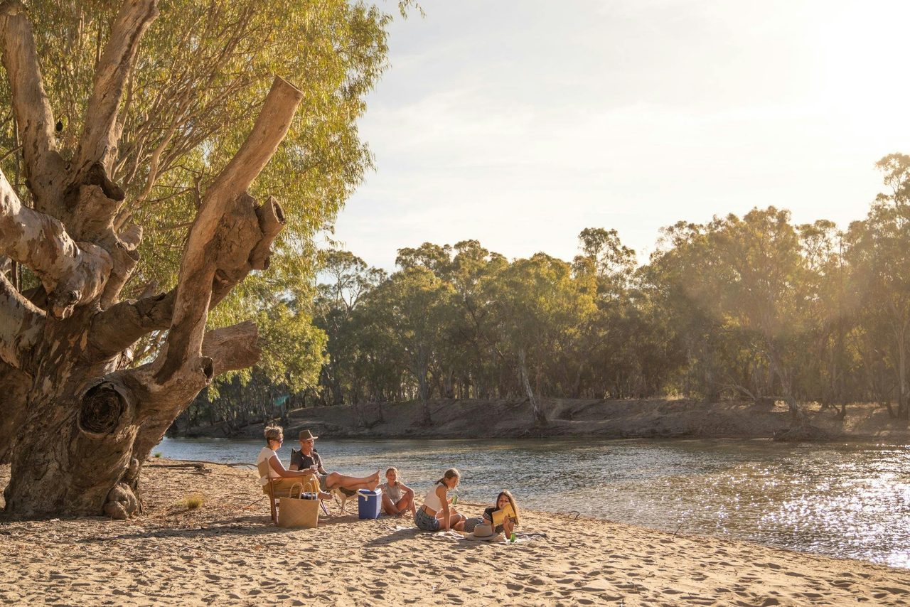 Edward River (Kolety), Deniliquin