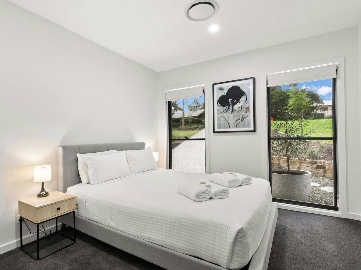 Daze Off bedroom
