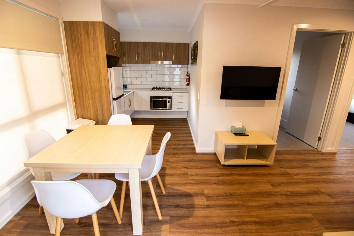 Living / Kitchen Room