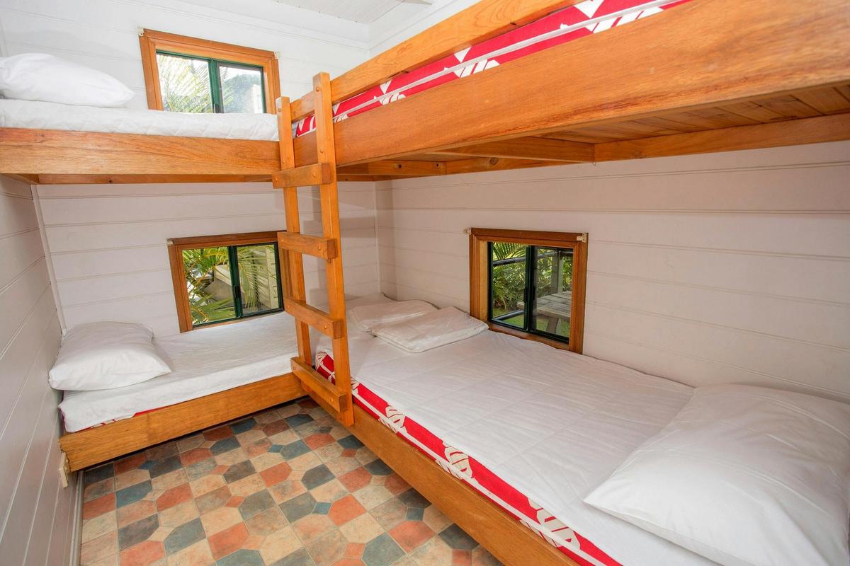 Economy Cabin