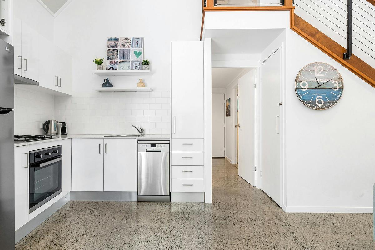 Gidgets Studio - Byron Bay - Kitchen