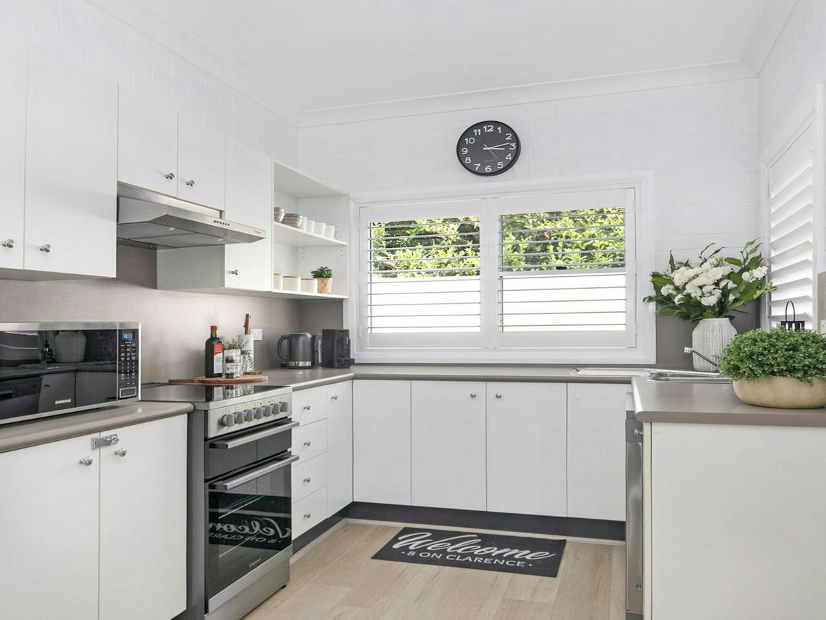 Fully equipped kitchen including dishwasher, microwave and coffee machine