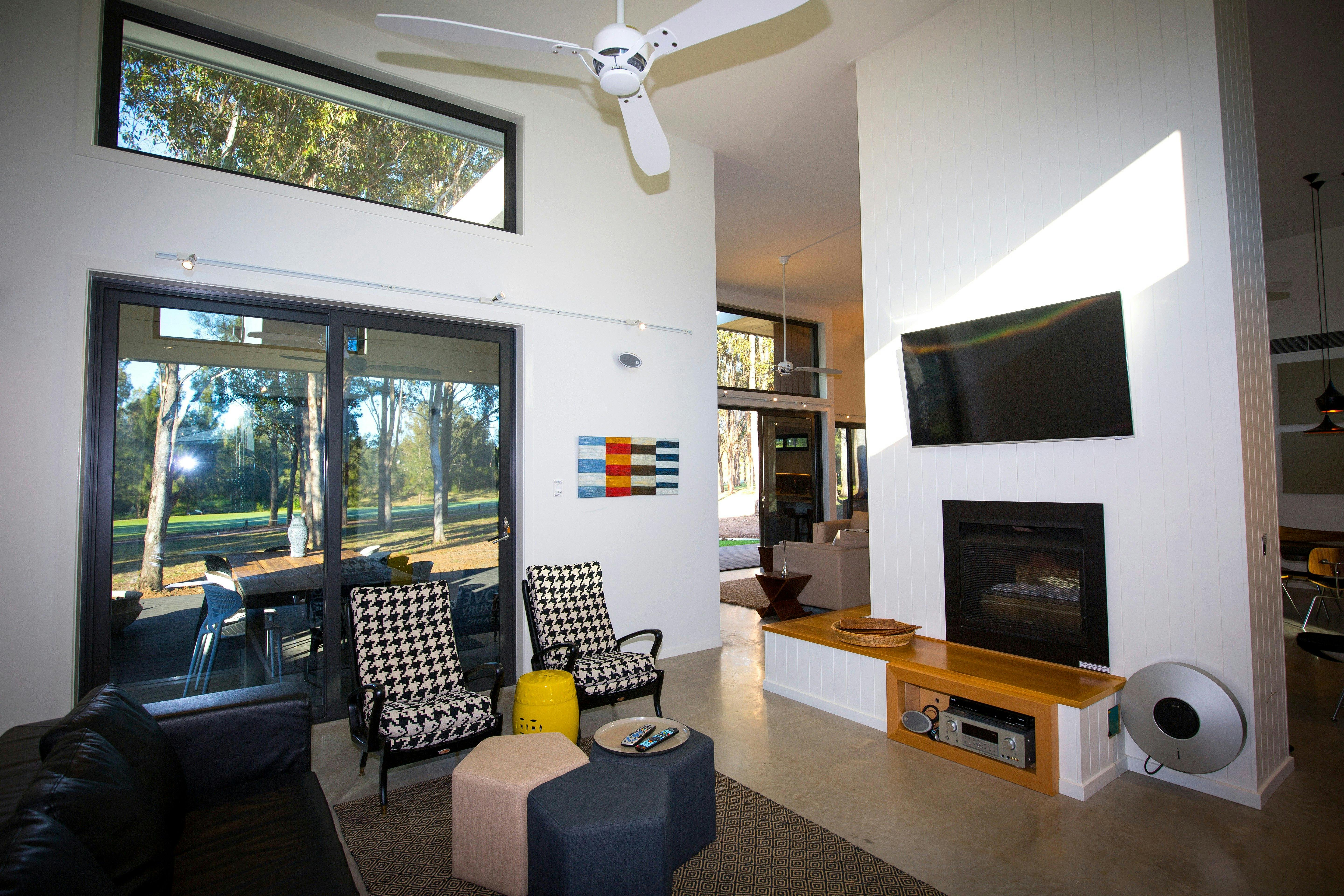 TV room, gas fireplace