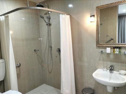 de Russie Boutique Hotel Orange - King Suite (Accessible) - Bathroom