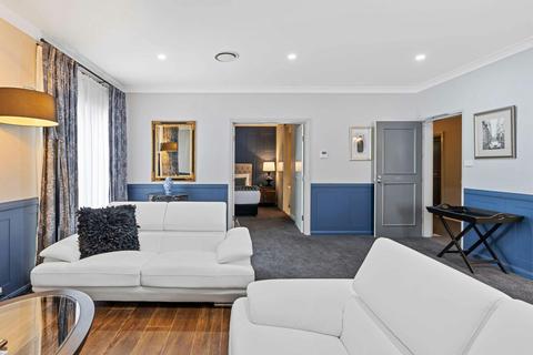 de Russie Boutique Hotel Orange - Bleue Suite - Living Room