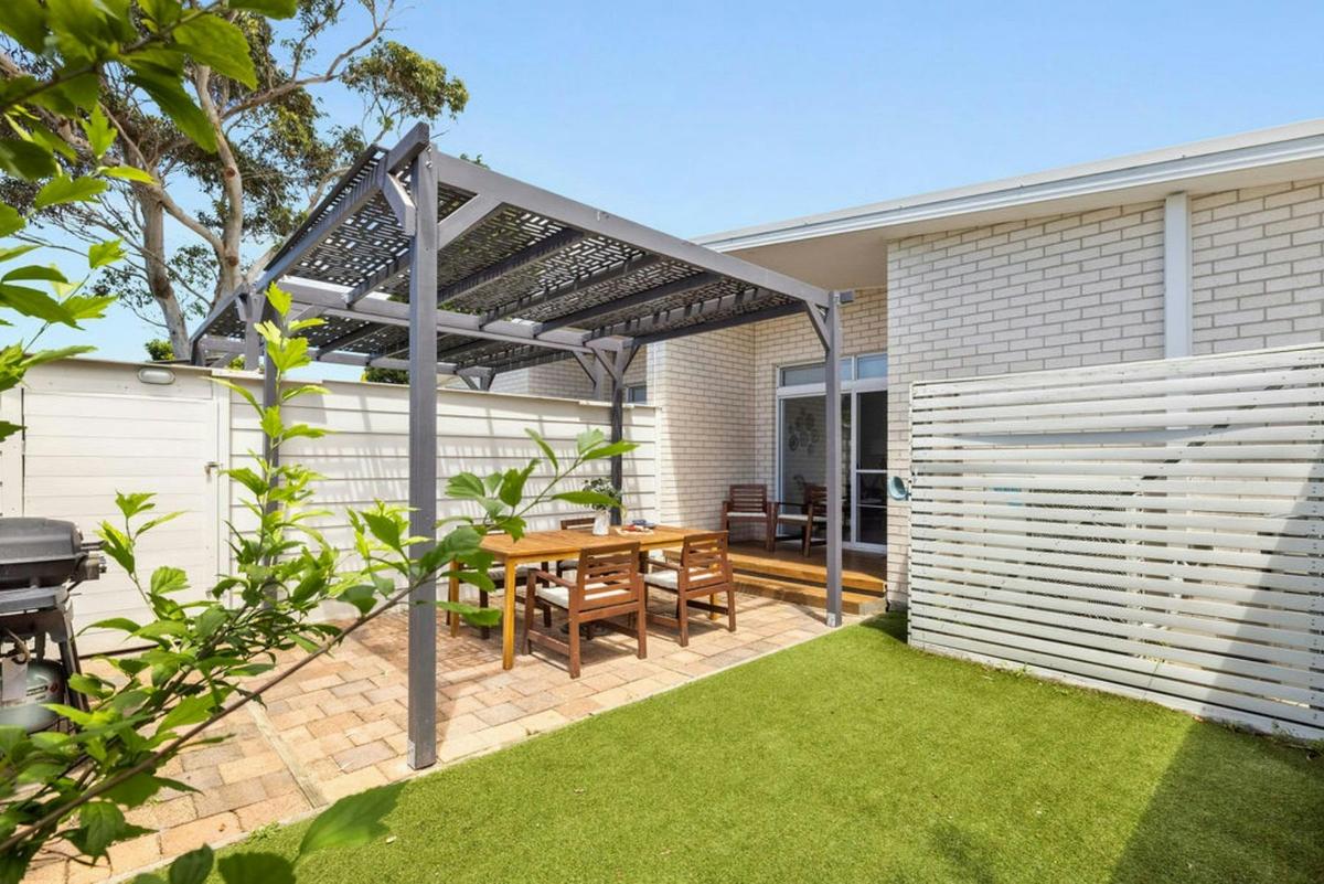 Fully enclosed courtyard garden that is also safe for fur-family