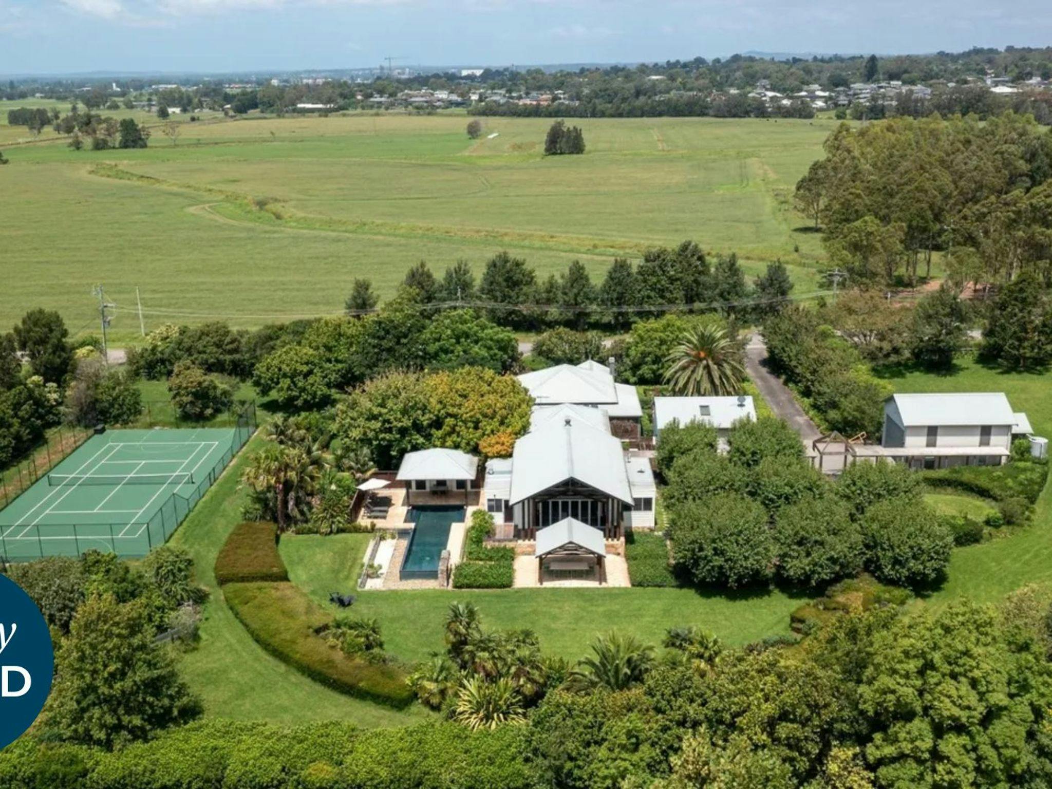 Fletchers Lane Escape | 2.5-acre Rural Property | Tennis Court &amp; Pool