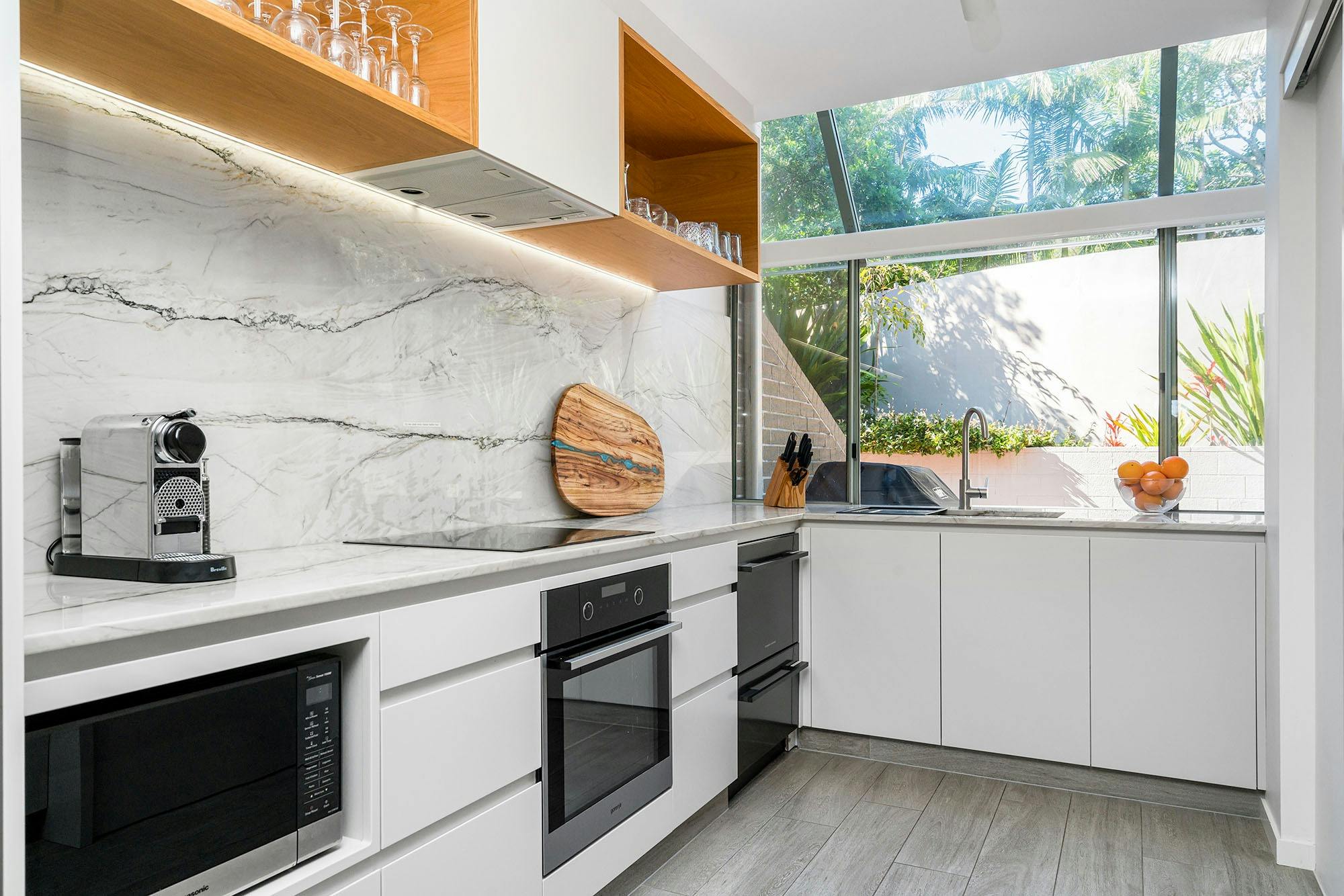 4 James Cook - Byron Bay - Kitchen