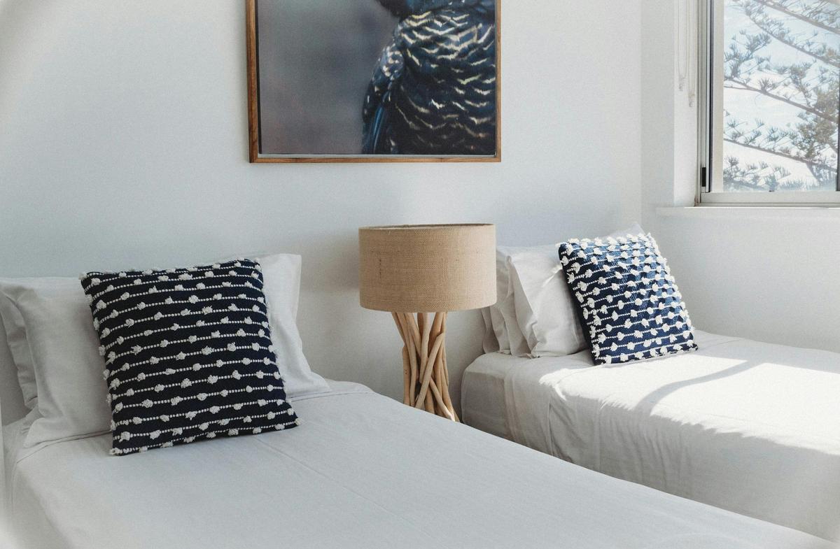 2 bedroom single beds