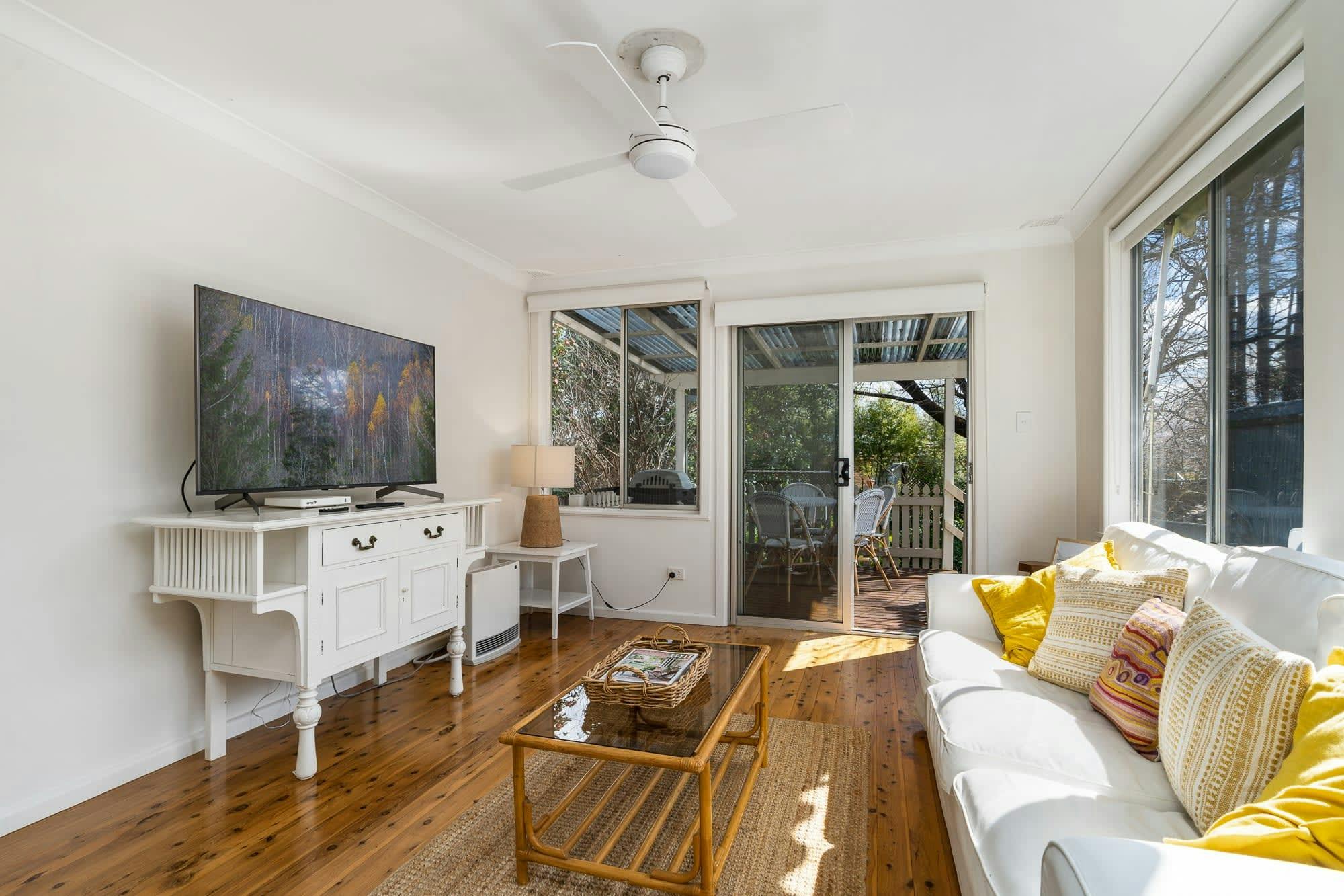 Living room at Elm Tree Cottage