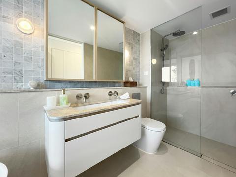 Harbourside Delight - Footsteps to the Marina