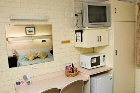 Goldrush Motel