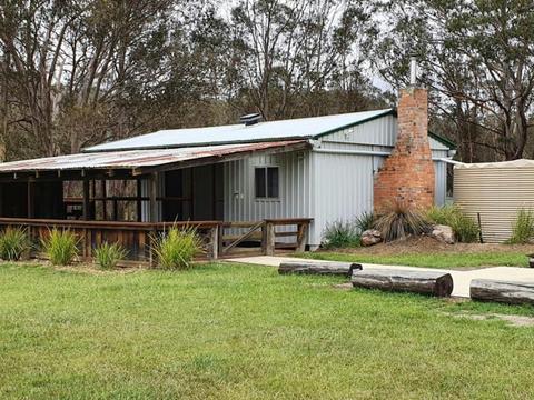 Four Bull Hut