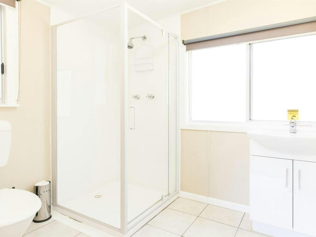 The bathroom at Four Bull Hut in Washpool National Park. Photo &copy; DPE