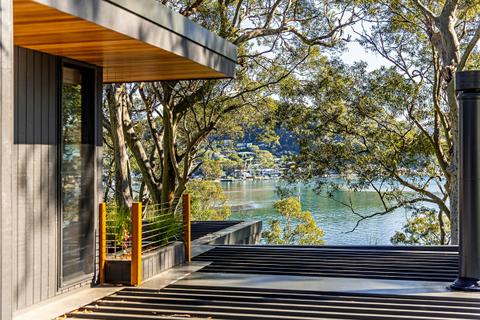 Fantastic Waterfront Beach House