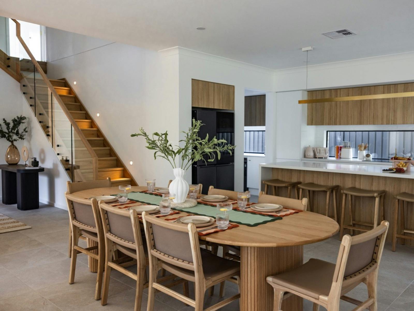 Entertainers dream kitchen and dinning room