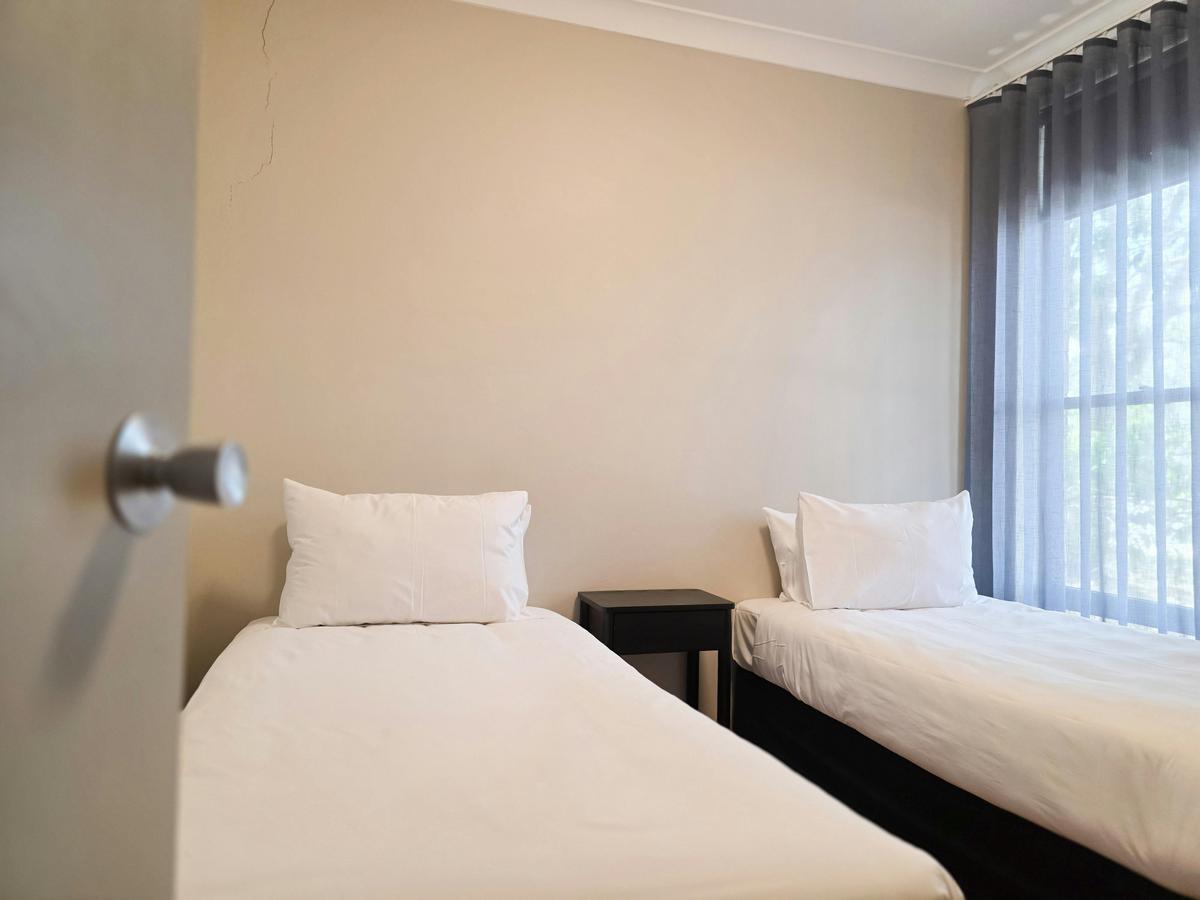 El Toro Motel, Warwick Farm NSW - Family Room (One Bedroom)