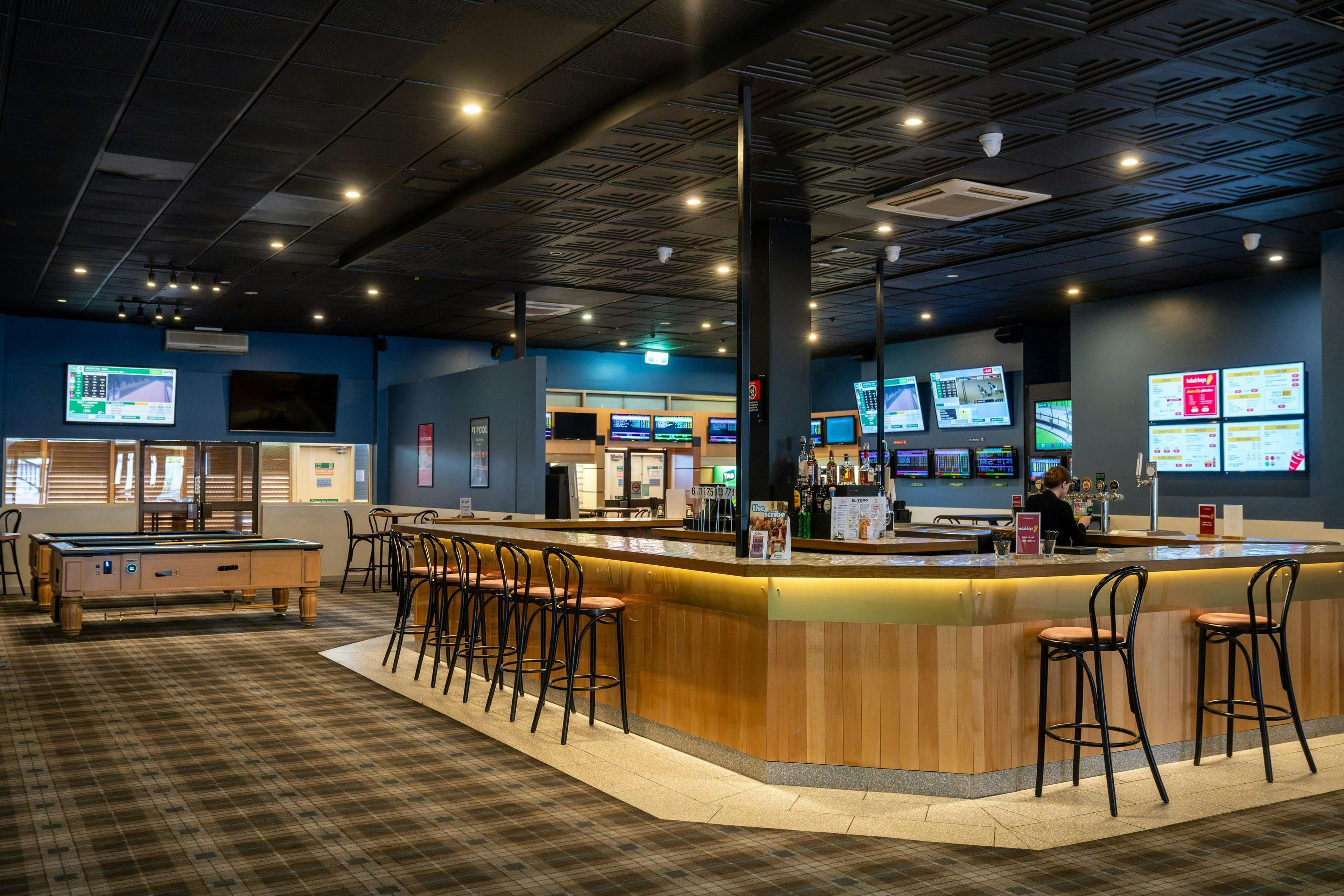 El Toro Hotel, Warwick Farm NSW - Bar