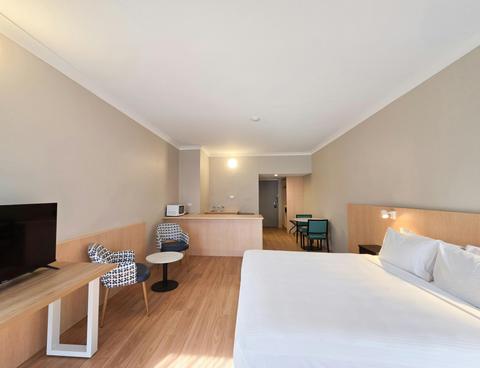 El Toro Motel, Warwick Farm NSW - Gran Toro Suite (Kitchenette)