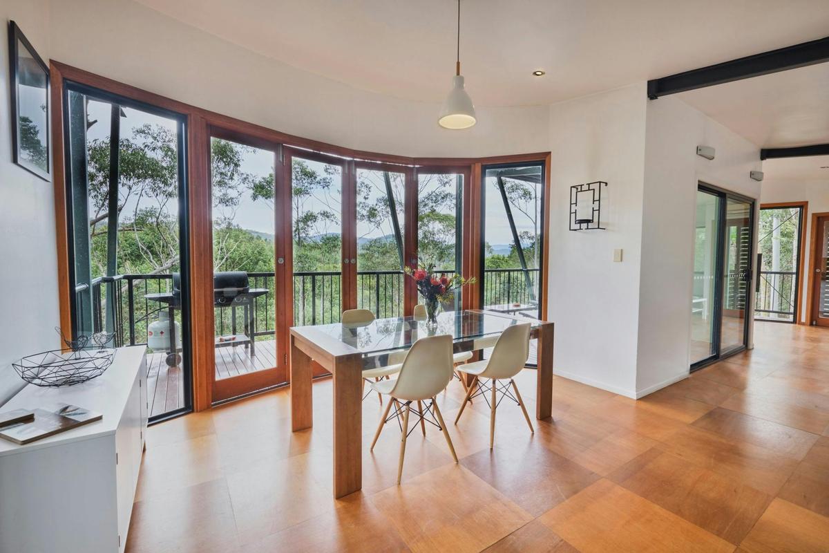 Range View Dining Area