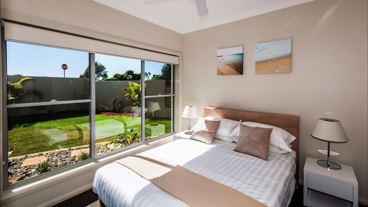 Escape at Nobbys - Beach House - Second Bedroom