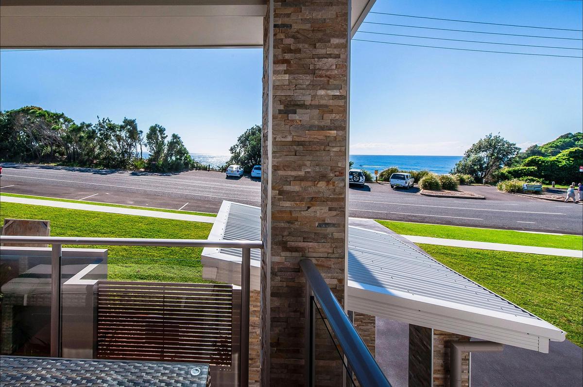 Escape at Nobbys - Beach House - View from upstairs balcony