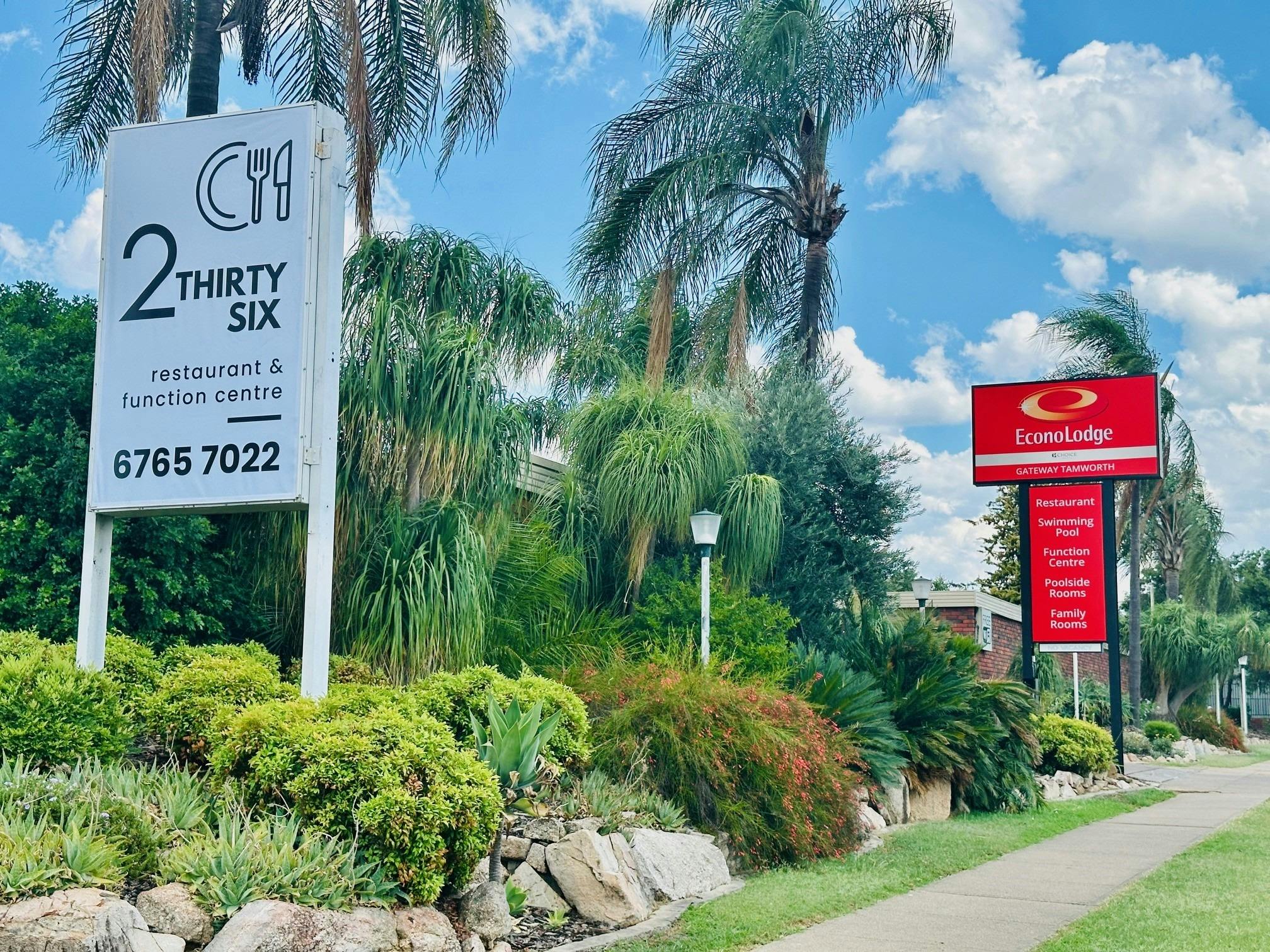 Main & Restaurant Sign