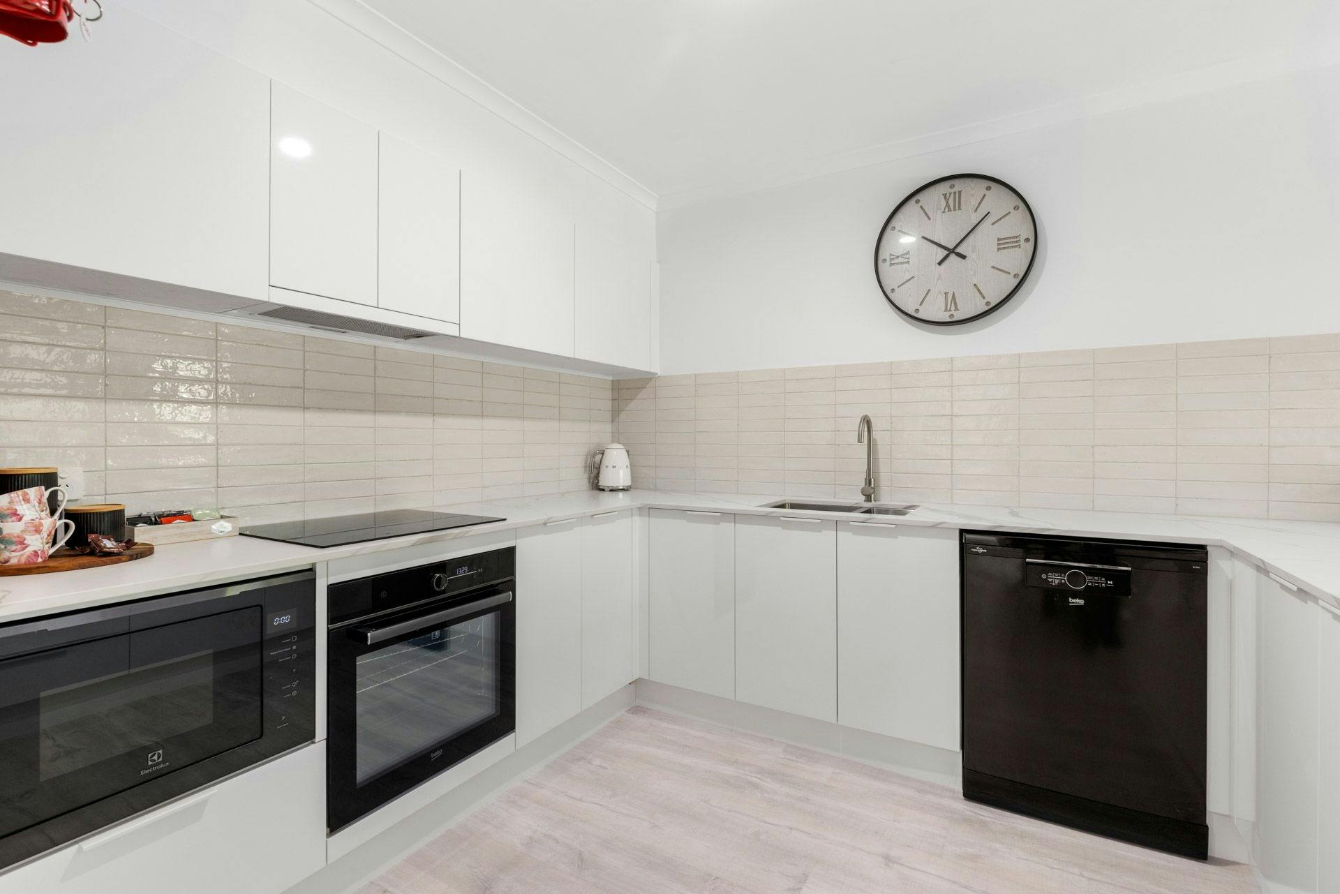 Kitchen - with quality appliances