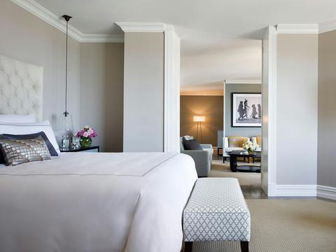 Deluxe Royal Suite Bedroom