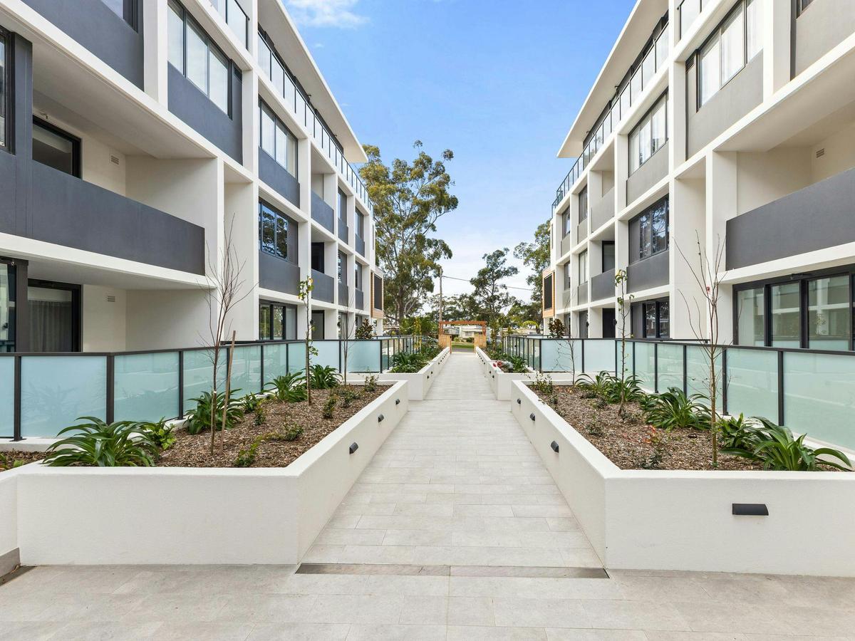 Emerald Shores