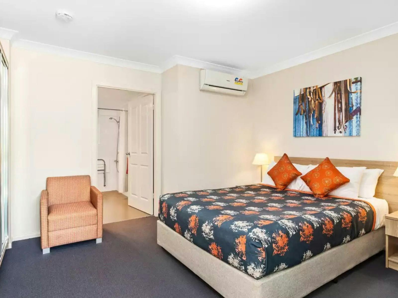 Econo Lodge Alabaster edit1