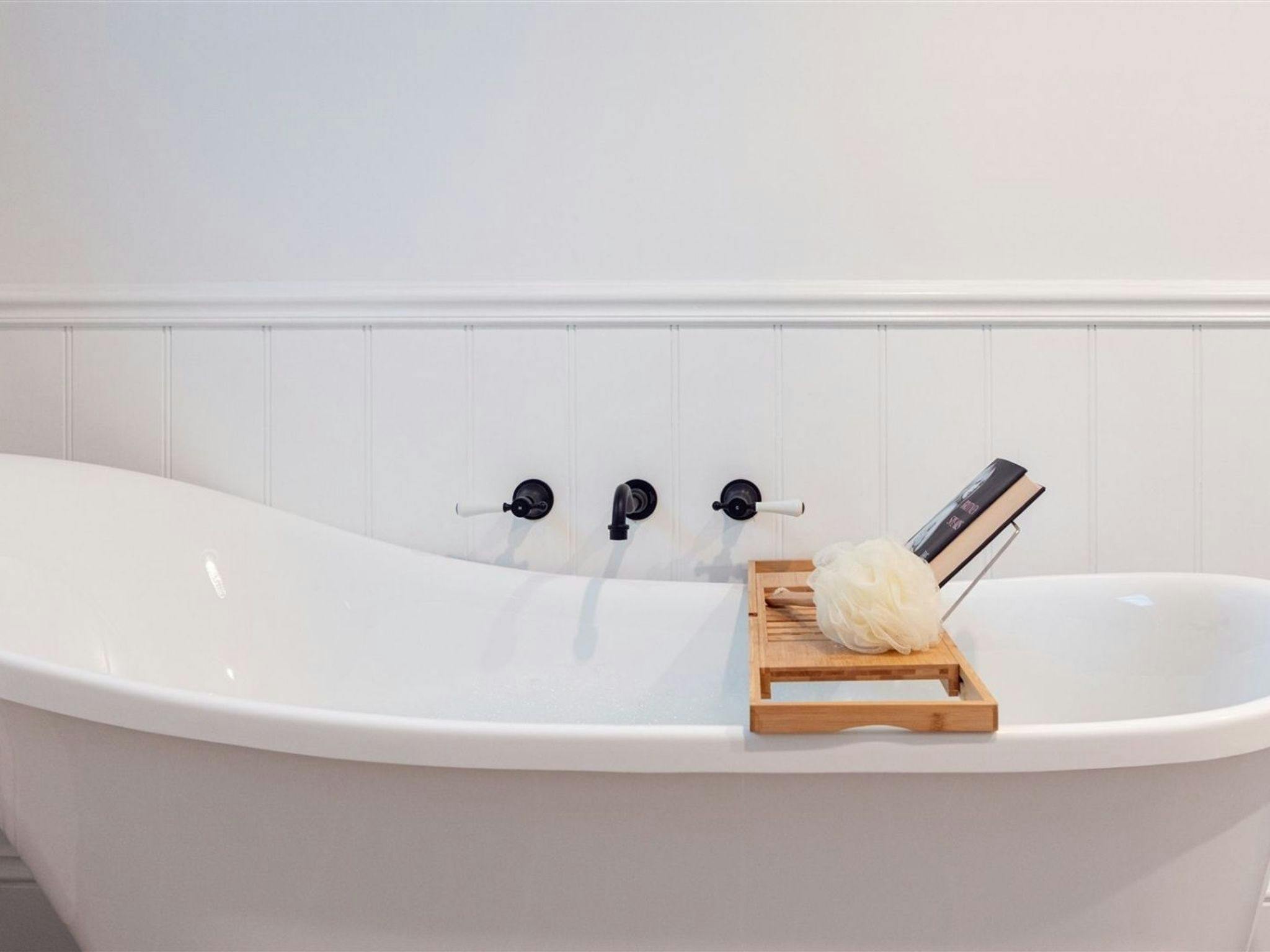 Glenbrae | Bath tub