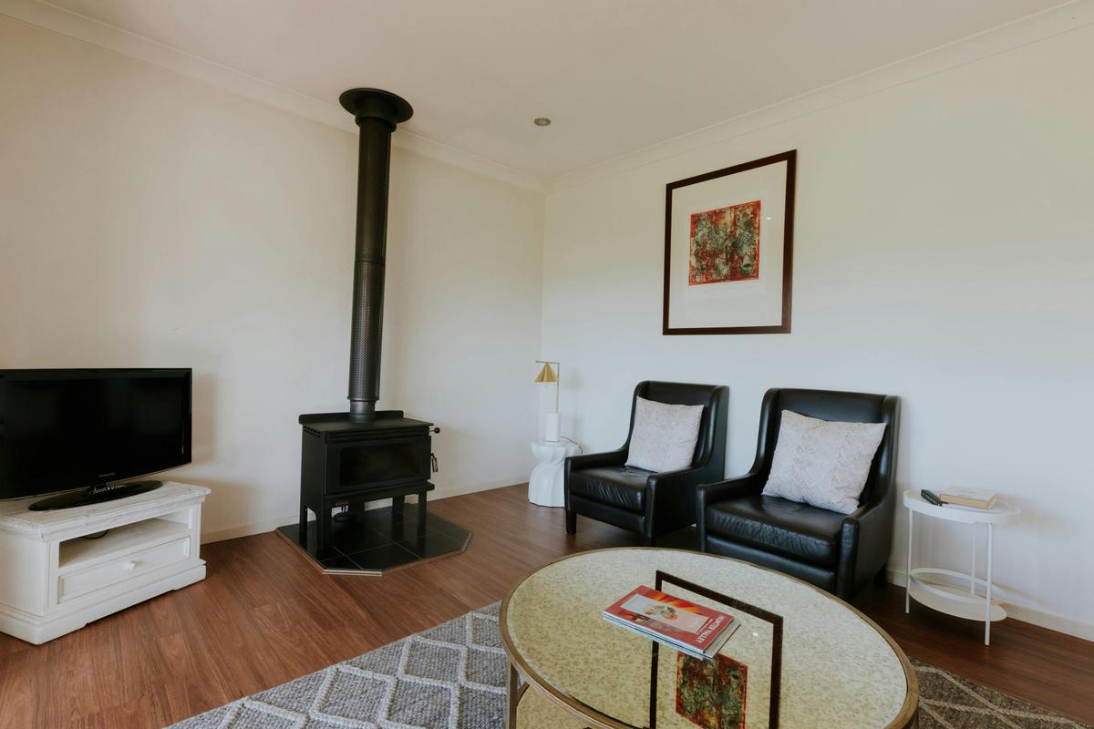 Cottage Lounge and Fire