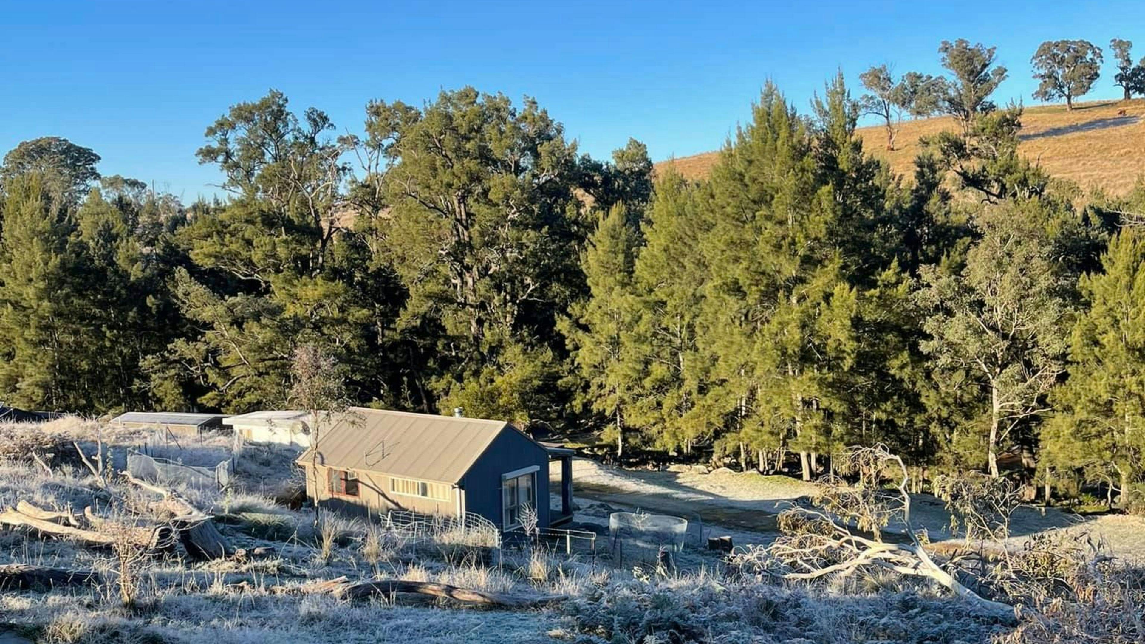 Glenroy Cottages and Camping