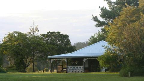 Fairlight- charming country cottage