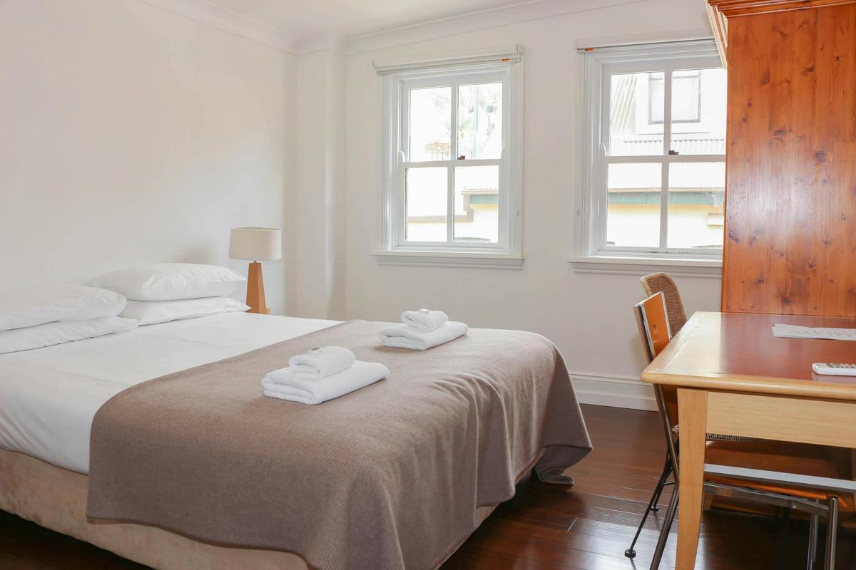 Glasgow Arms Hotel, Ultimo NSW - Queen Room Ensuite Bathroom