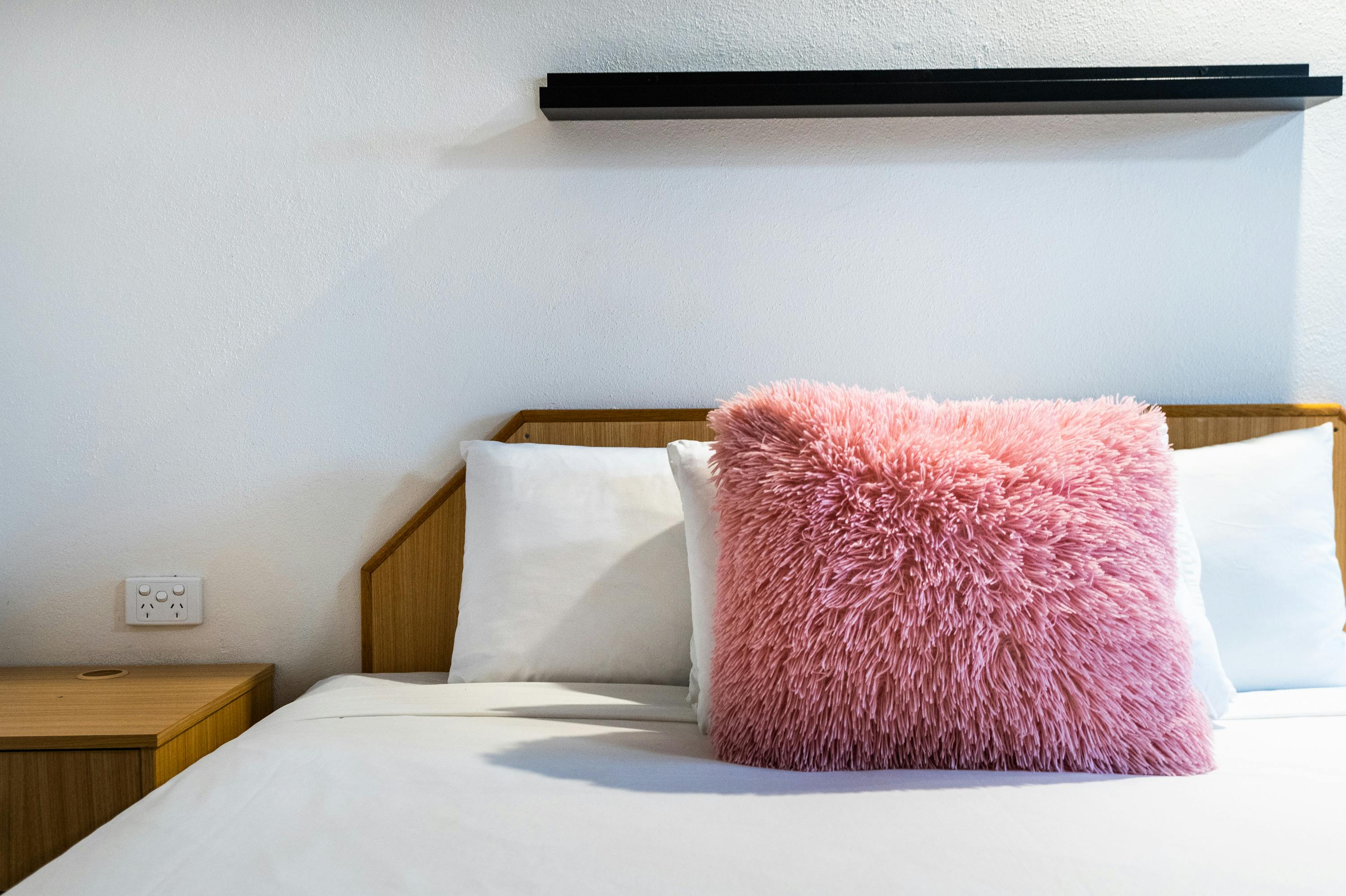 Fresh linen included with all stays