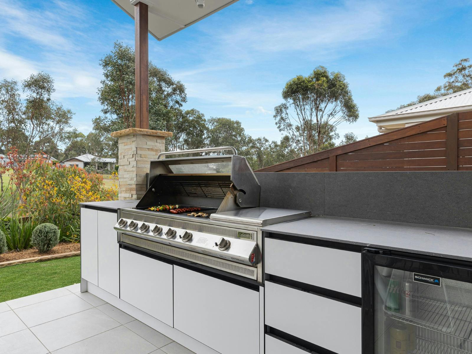 Fore Seasons BBQ area