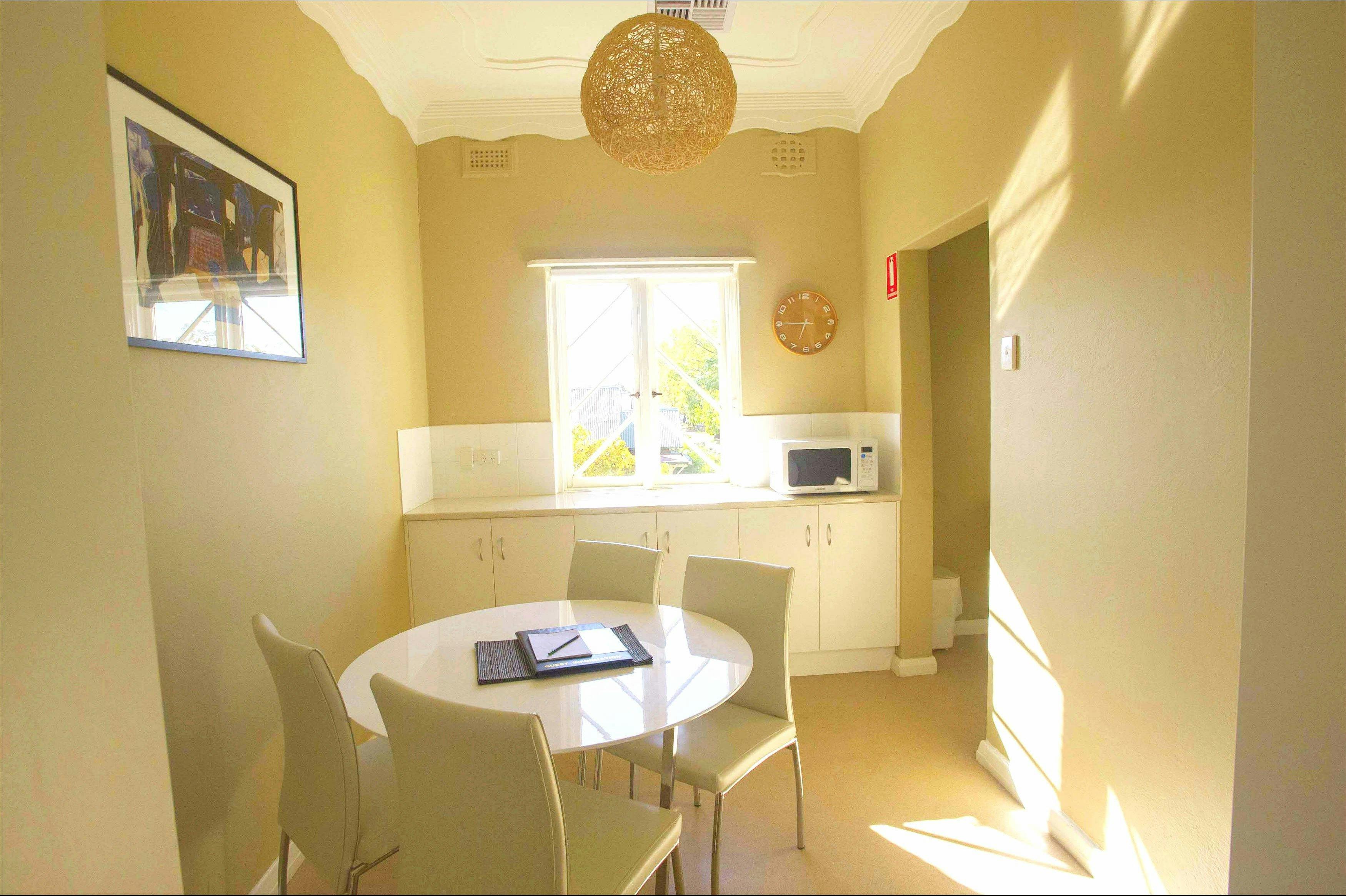 Globe Apartments, Wagga Wagga