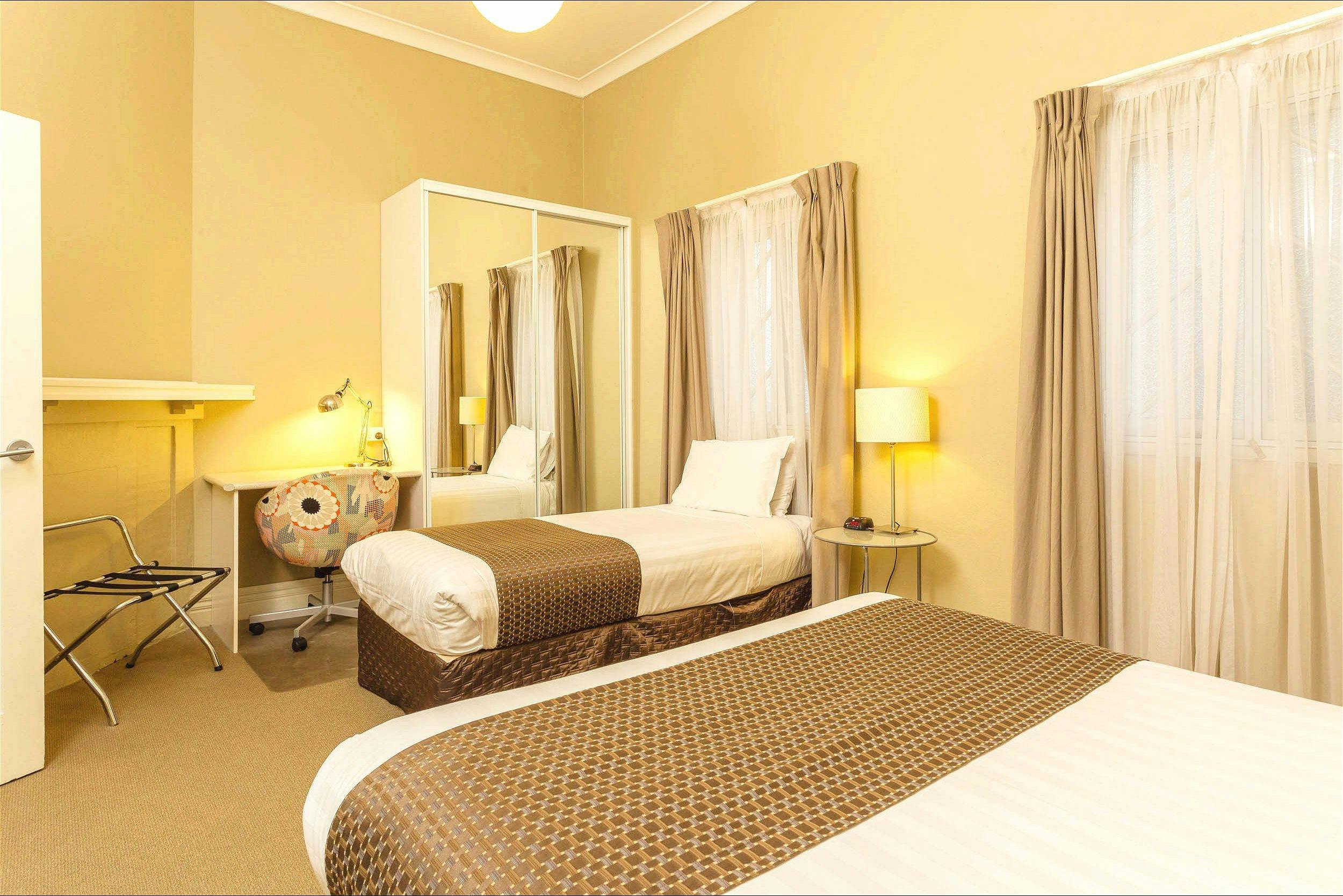 Globe Apartments, Wagga Wagga