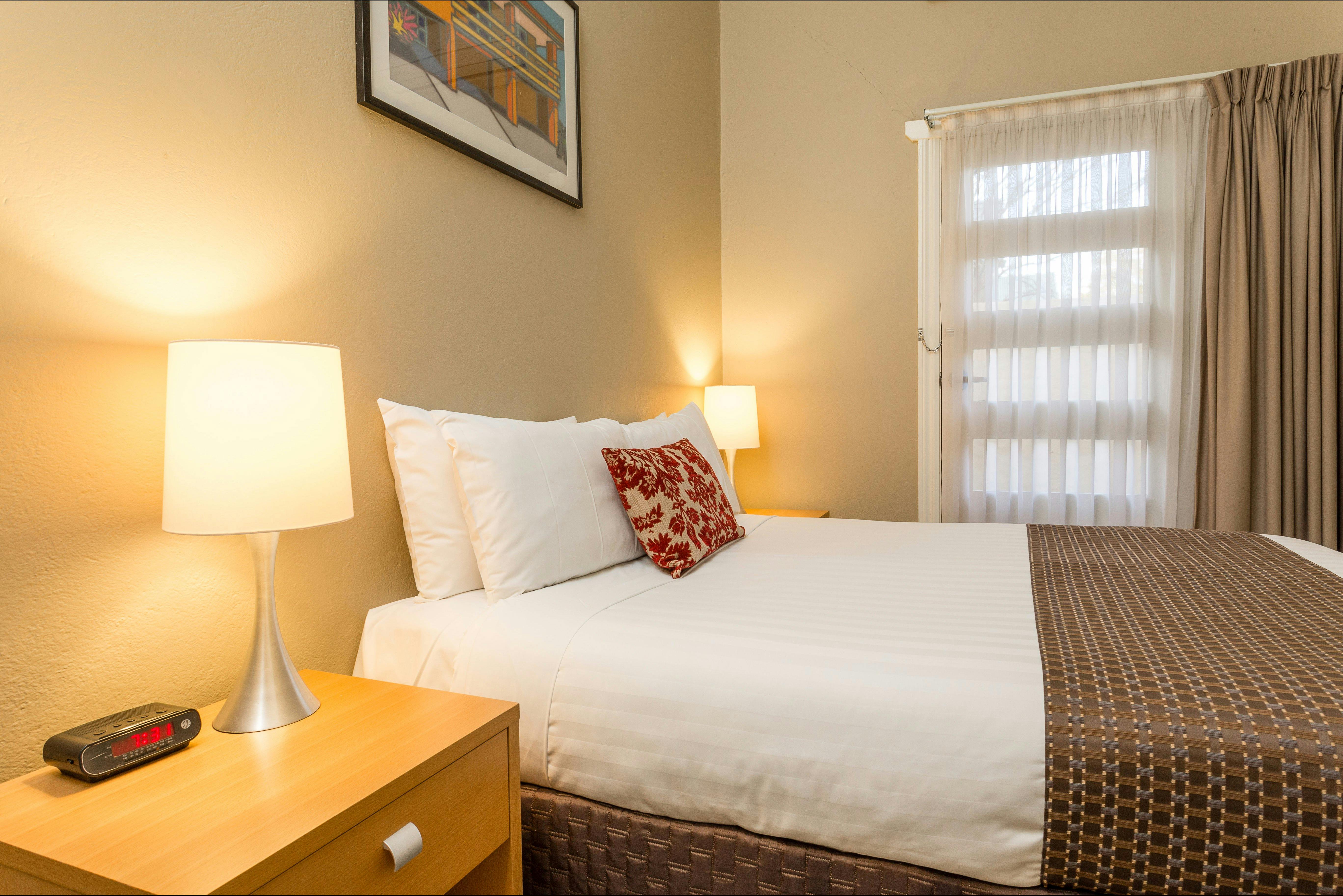 Globe Apartments, Wagga Wagga