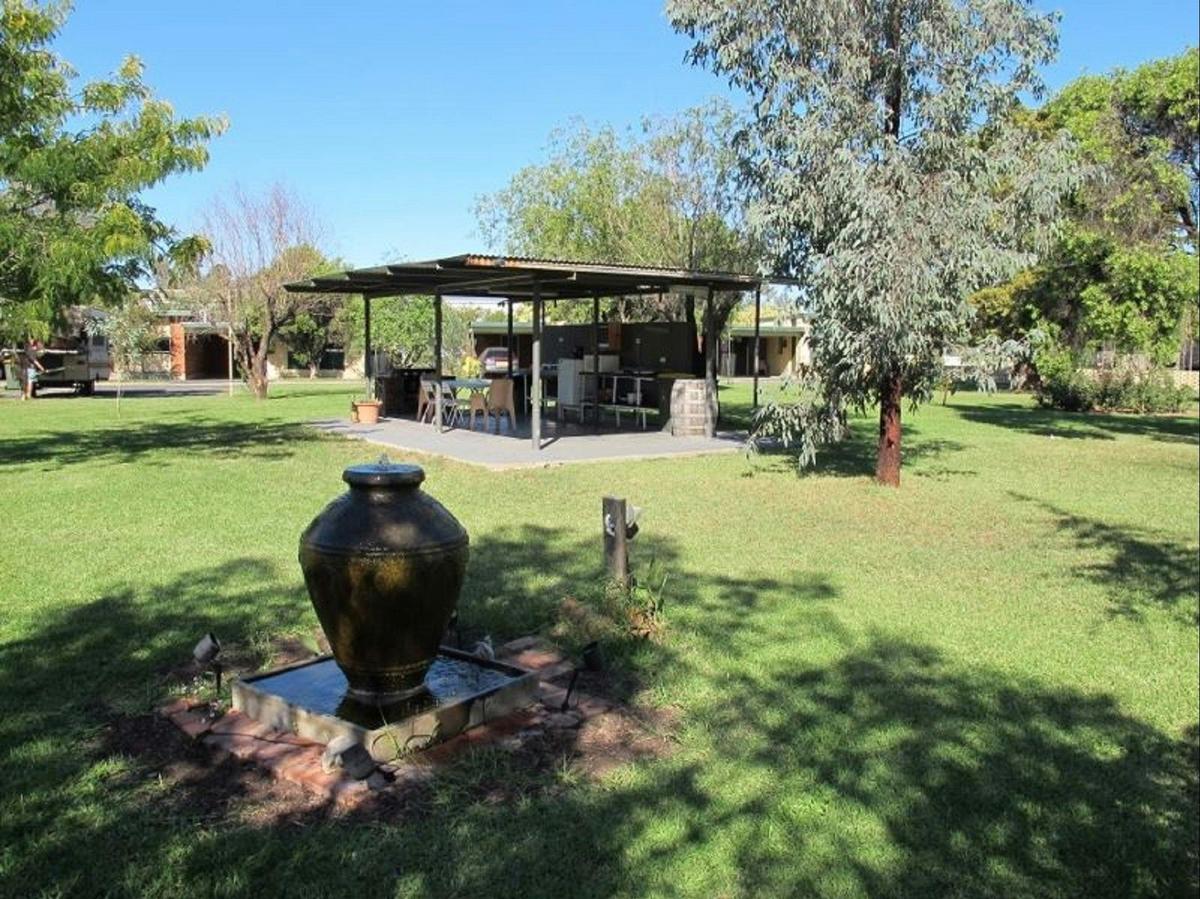 Forbes Caravan and Cabin Park