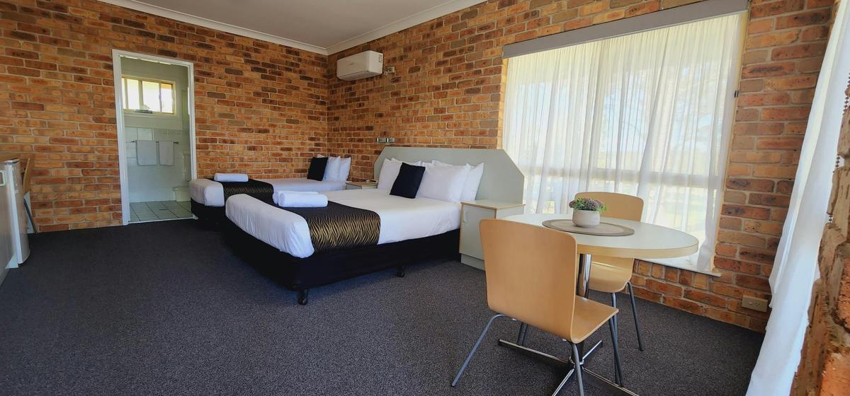 Interconnecting Rooms